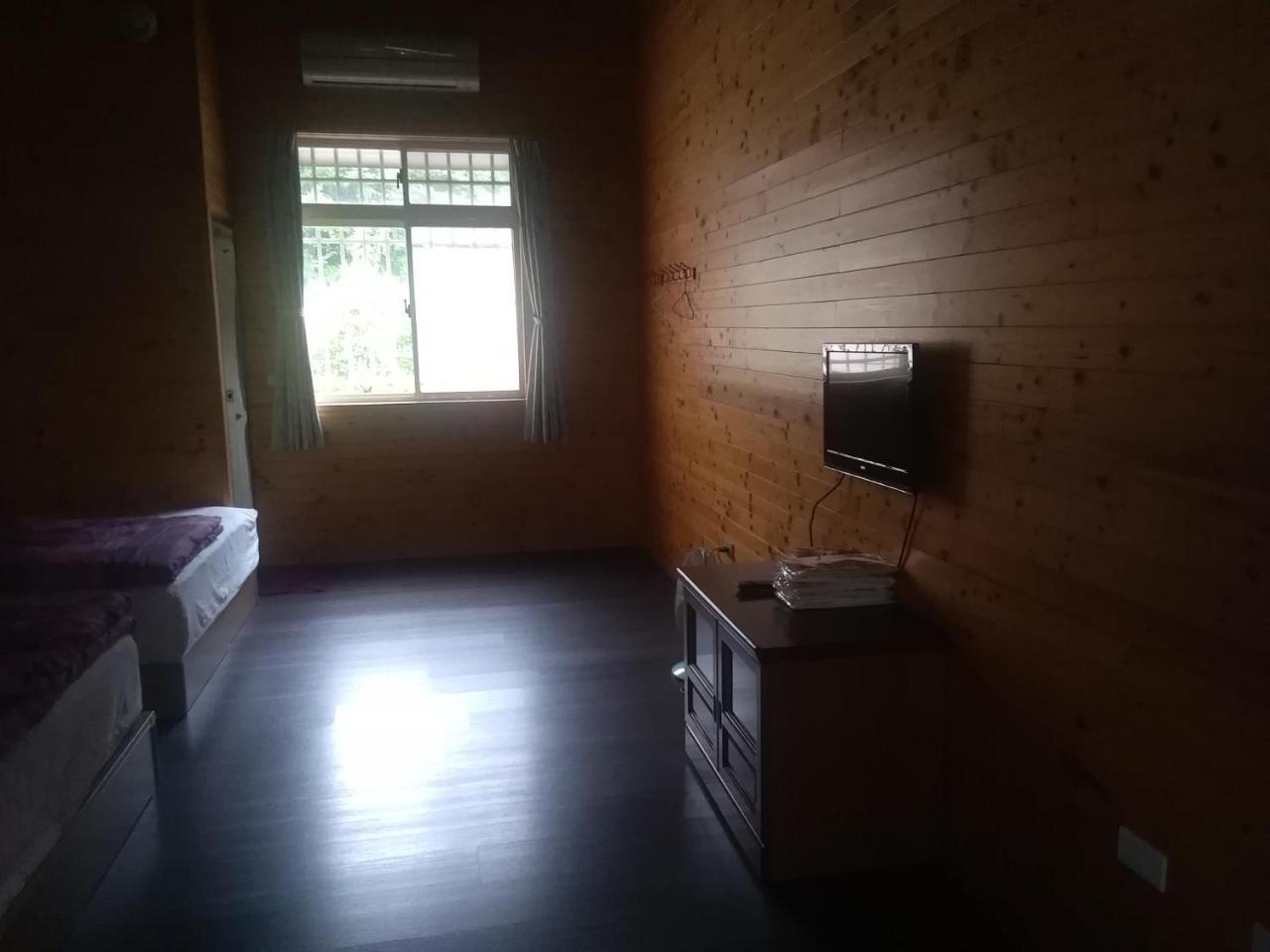 內灣星光流域民宿 Hengshan Buitenkant foto
